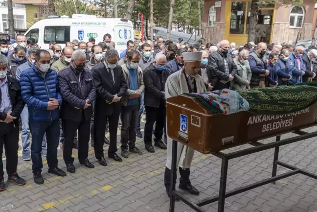 Trafik kazasında yaralanan öğrenci, tedavi gördüğü hastanede yaşamını yitirdi