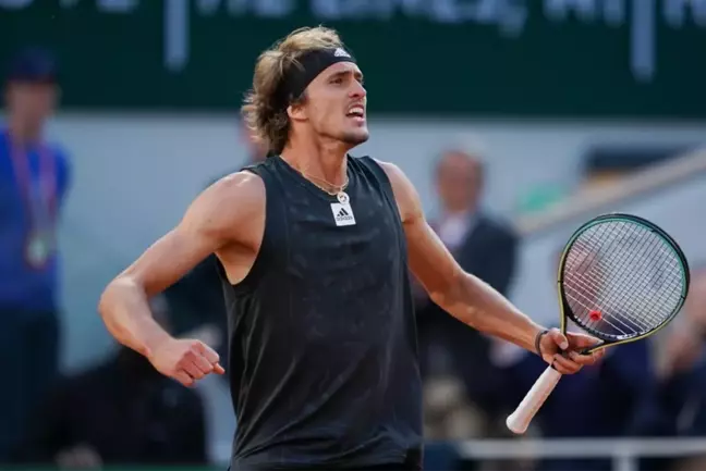 Zverev, Fransa Açık'ta yarı finale çıktı
