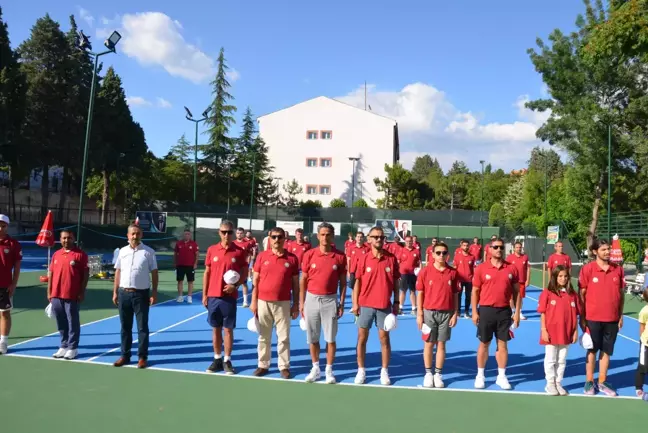 Akıncılar Tenis Cup Turnuvası başladı