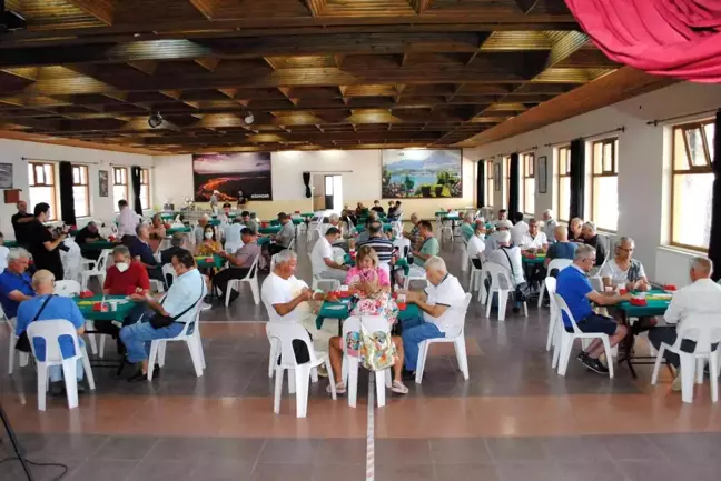 Isparta haber: Briç severler Eğirdir'de buluştu