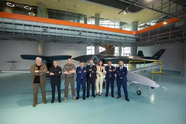 Andriy Yermak'tan Özdemir Bayraktar Milli Teknoloji Merkezi'ne ziyaret