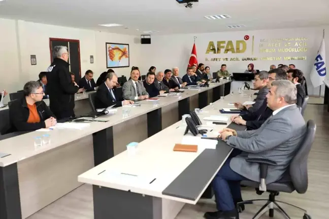 AFAD Kriz Merkezi'nde deprem tedbirleri masaya yatırıldı