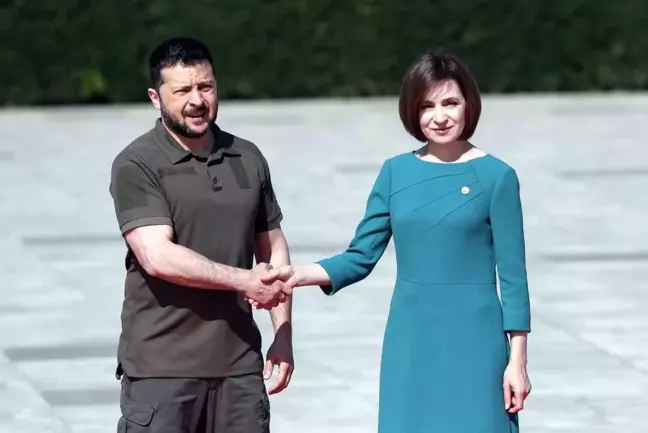 Avrupa Siyasi Topluluğu'nun ikinci zirvesi Moldova'da başladı