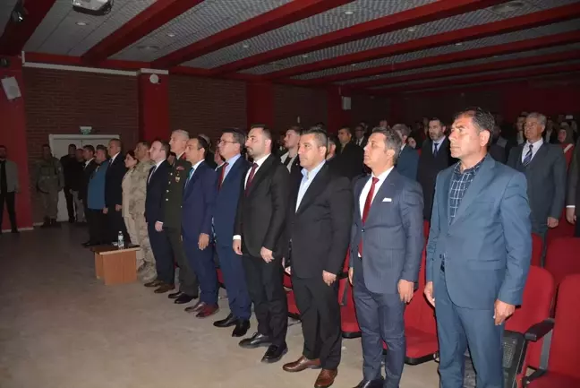 Silopi'de İstiklal Marşı'nın Kabulü ve Mehmet Akif Ersoy'u Anma Günü Programı Düzenlendi