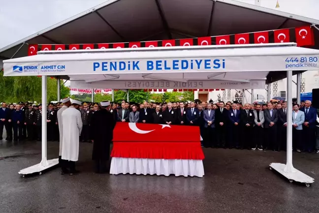 Adıyaman'da Şehit Düşen Polis Memuru İstanbul'da Son Yolculuğuna Uğurlandı
