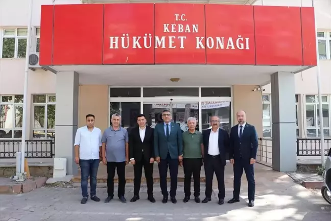 Keban Kaymakamı Furkan Ataklık'ı Elazığ Türk Ocakları Başkanı Prof. Dr. Yavuz Haykır ziyaret etti