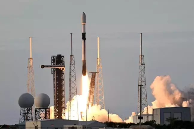 TÜRKSAT 6A: Türkiye'nin ilk yerli üretim haberleşme uydusu, SpaceX roketiyle uzaya fırlatıldı