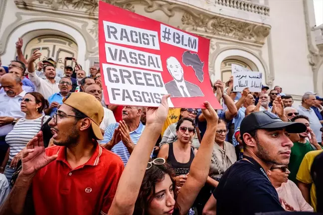 Tunus'ta Seçim Denetimi İçin Yasa Değişikliği Protesto Edildi