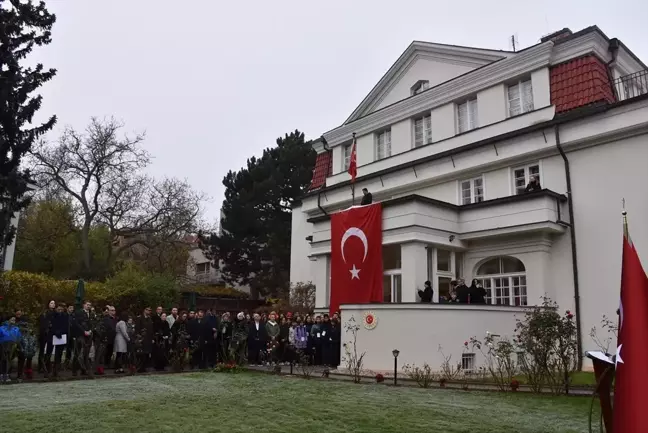 Prag'da Atatürk'ün 86. Vefat Yıldönümü Töreni Düzenlendi