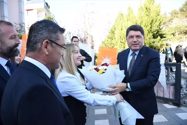 Adalet Bakanı Tunç, AK Parti'nin Bartın ve Amasra kongrelerinde konuştu Açıklaması