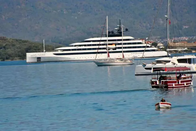 Fethiye'ye Lüks Yolcu Gemisi ile 100 Turist Geldi