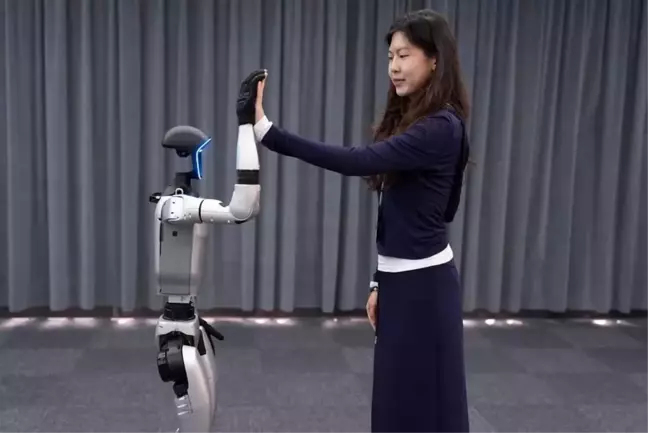 Çinli Unitree Robotics'ten Gelişmiş İnsansı Robot Tanıtımı