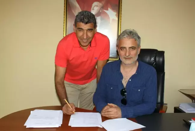 Manisaspor'da Sait Karafırtınalar'ın Sözleşmesi Uzatıldı