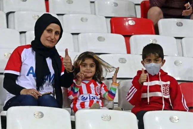 Spor Toto Süper Lig: Antalyaspor: 0 - Akhisarspor: 0 (İlk Yar)