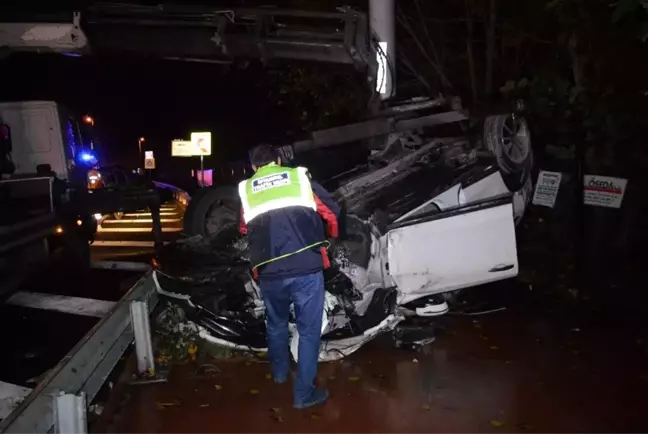 Kaza yerine gelen polis aracına başka bir otomobil çarptı