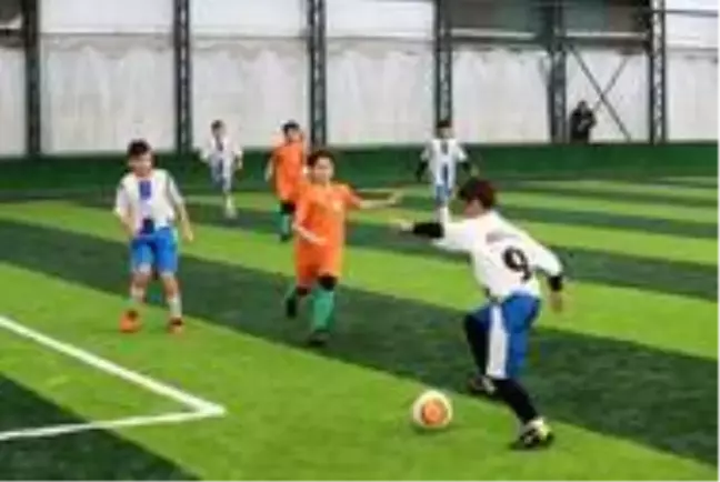 Minikler'de finale kalan takımlar belli oldu