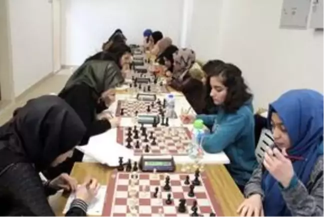 Malatya'da okullar arası satranç müsabakaları başladı