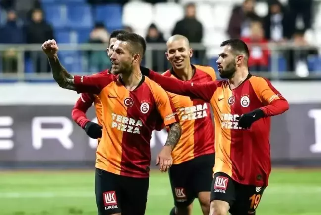 Galatasaray; Donk, Ömer Bayram, Emre Akbaba ve Adem Büyük'le yeni sözleşme imzalayacak