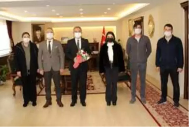 Aday öğretmenlerden Kaymakam Deniz Pişkin'e ziyaret