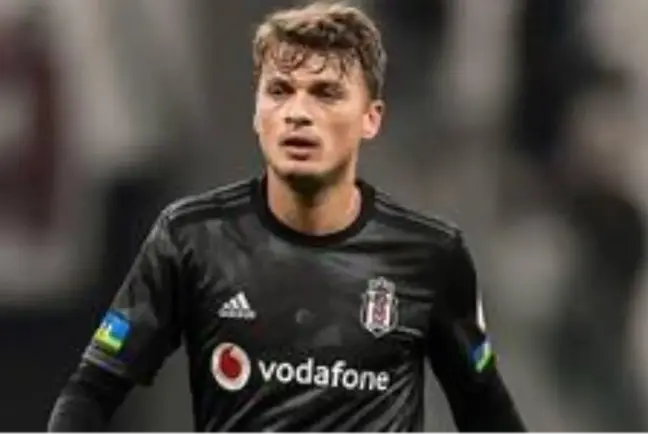 Beşiktaş'ta Adem Ljajic, sakatlığı nedeniyle F.Bahçe maçında oynayamayacak