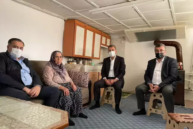 Nallıhan'da Öntaş ve Güngör, şehit ailelerini ziyaret etti