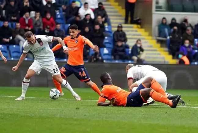 Spor Toto Süper Lig: Medipol Başakşehir: 1 - Fatih Karagümrük: 2 (Maç sonucu)