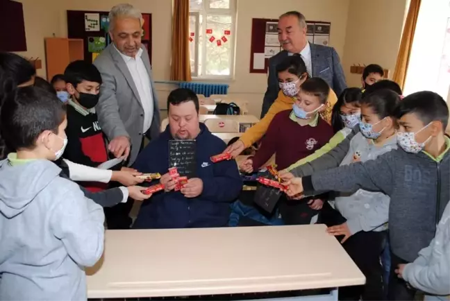 Çikolatalar bu kez çocuklardan geldi