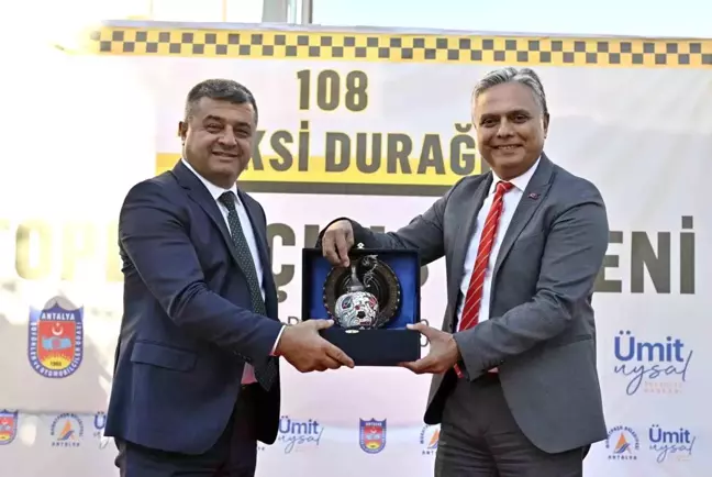 Muratpaşa Belediyesi 108 taksi durağının açılışını gerçekleştirdi