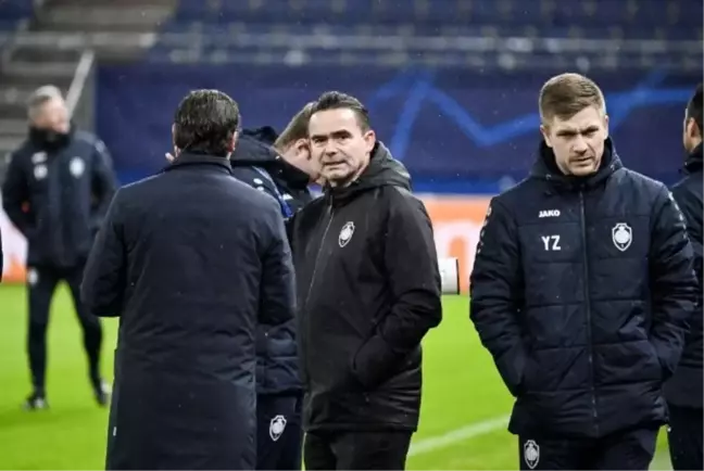 FIFA, cinsel tacizle suçlanan eski Ajax futbol sorumlusunu, tüm dünyada iki yıl futbol alanından men etti
