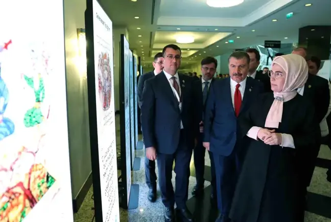 Emine Erdoğan, Tıbbi ve Aromatik Bitkiler Sergisini Ziyaret Etti