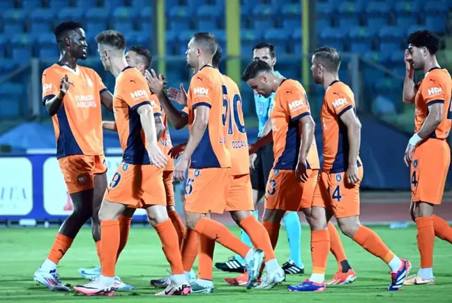 RAMS Başakşehir, La Fiorita'yı 4-0 mağlup ederek bir üst tura çıktı