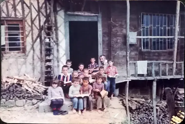 Trabzon Çaykaralı Hafız Mehmet Bayraktar Talebeleriyle Buluştu