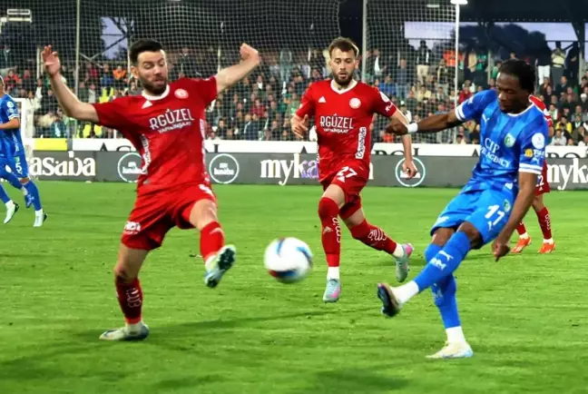 Bodrum FK ve Antalyaspor'un Karşılaşmasında İlk Yarı Golsüz Berabere Sona Erdi