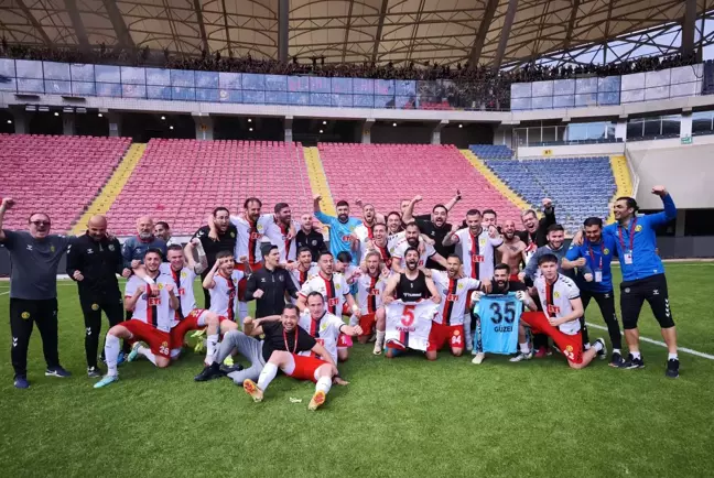 Eskişehirspor, Mezitli FK'yı Penaltı ile Yenerek 3. Lig'e Yükseldi