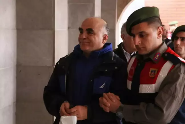 Fetullah Gülen'e 'Hoca' Diyen Sanığa Kızan Mahkeme Başkanı: