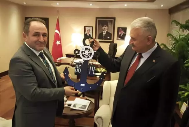 Murat Demir'den İstanbul'da Aday Gösterilen Umur ve Döğücü'ye Tebrik
