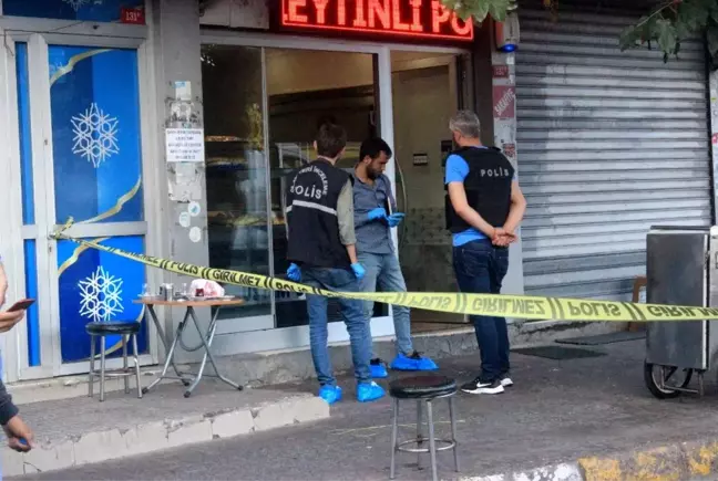 Beyoğlu'nda kurşun yağmuru: 1 ölü, 1 yaralı