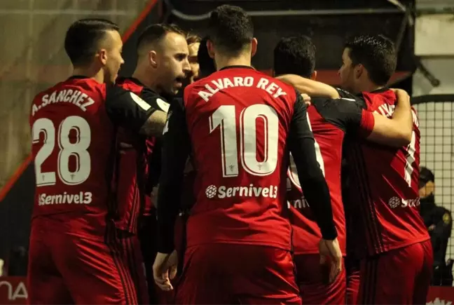 Sevilla, Kral Kupası'da Mirandes'e 3-1 yenilerek elendi