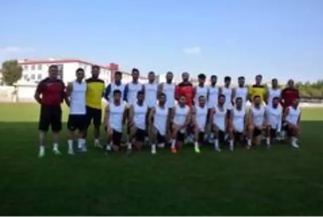Siirt'te 2 futbolcu ve yardımcı antrenörün korona virüs testi pozitif çıktı
