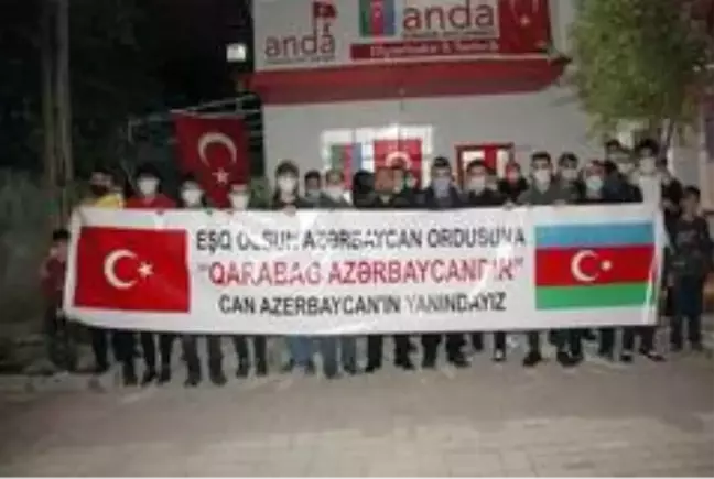 Azerbaycan'ın Ermenistan zaferi Diyarbakır'da kutlandı