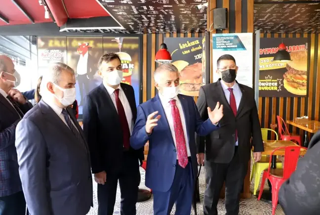 Kırmızıya dönen Antalya'da yoğun bakım doluluk oranlarının yüzde 58