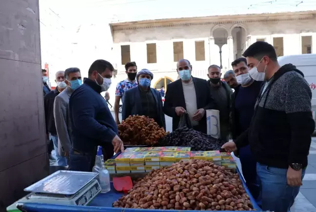 Şanlıurfa'da hurma satışları arttı