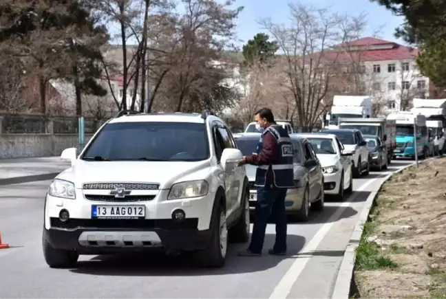 Tatvan'da 58 saatlik ilk kısıtlama başladı