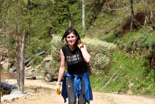 Yaptığı köy işlerini sosyal medyada paylaşan Artvinli Heidi, kısa zamanda fenomen oldu