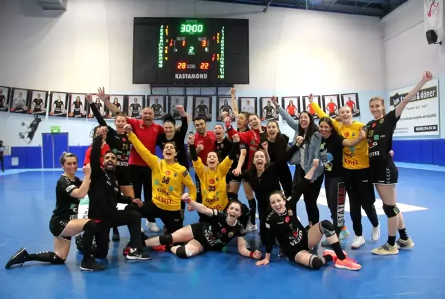 Kastamonu Belediyespor, şampiyonluğun önündeki en büyük engeli kayıpsız geçti