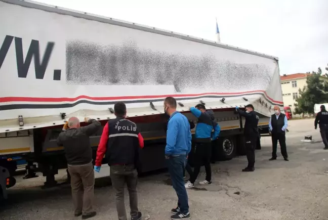 Tekirdağ'da tırın dorsesinde saklanan 5 göçmen yakalandı