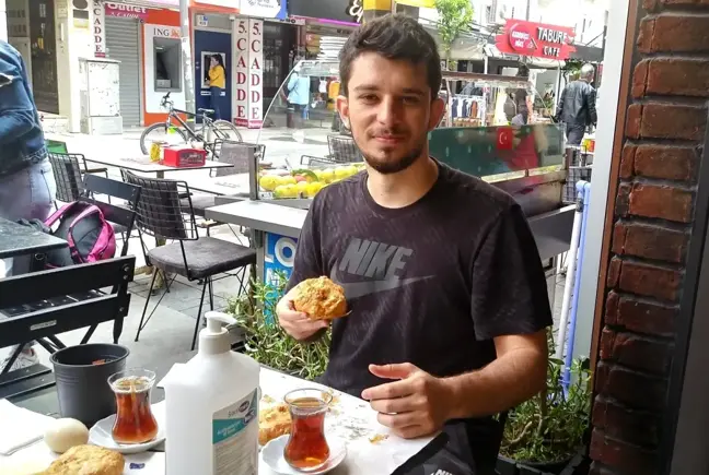 Genelge açıklandı, İzmirliler boyoz yemeye koştu