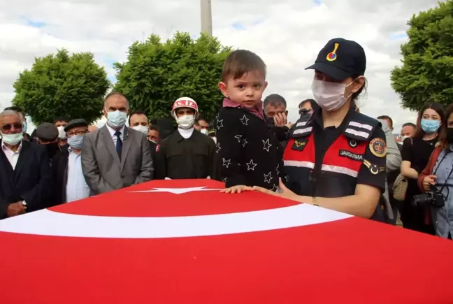 Afyonkarahisar şehidini gözyaşları içinde uğurladı