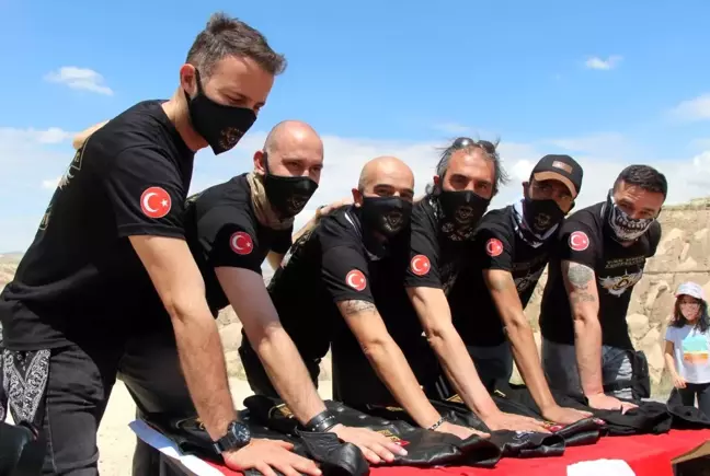 Kapadokya'da motosikletçiler yemin töreni düzenledi