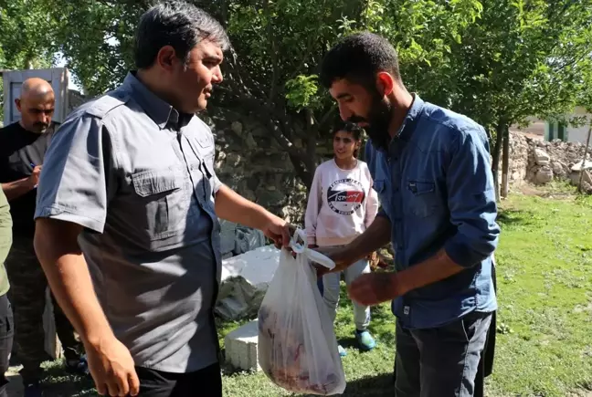 Belçika'da yaşayan hayırseverlerin kurbanlıkları Diyadin'de kesildi